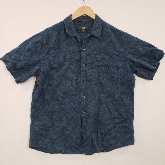 Eddie Bauer Mens Relaxed Fit Button Up Shirt Blue Size L Lightweight Casual - Picture 1 of 5